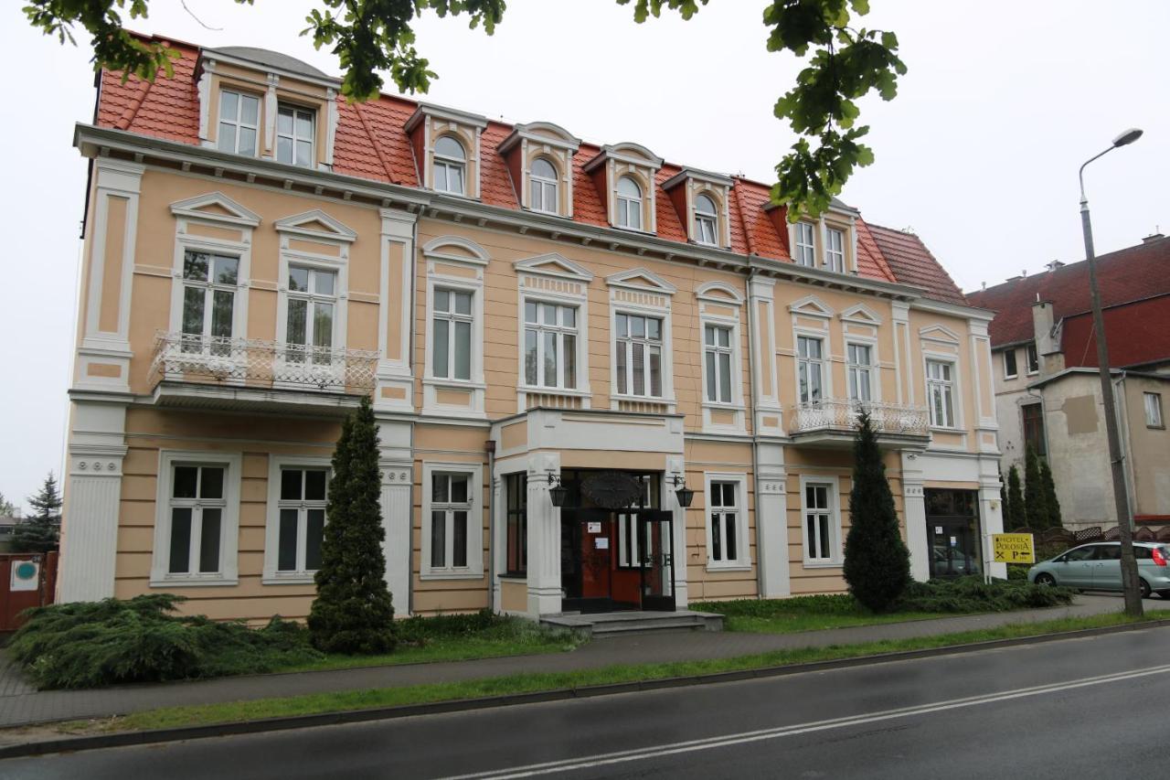 Hotel Polonia خوينيتسا المظهر الخارجي الصورة