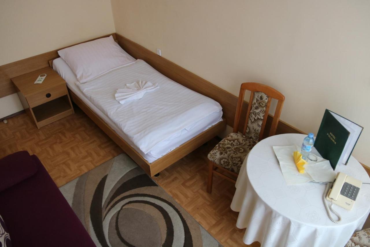 Hotel Polonia خوينيتسا المظهر الخارجي الصورة