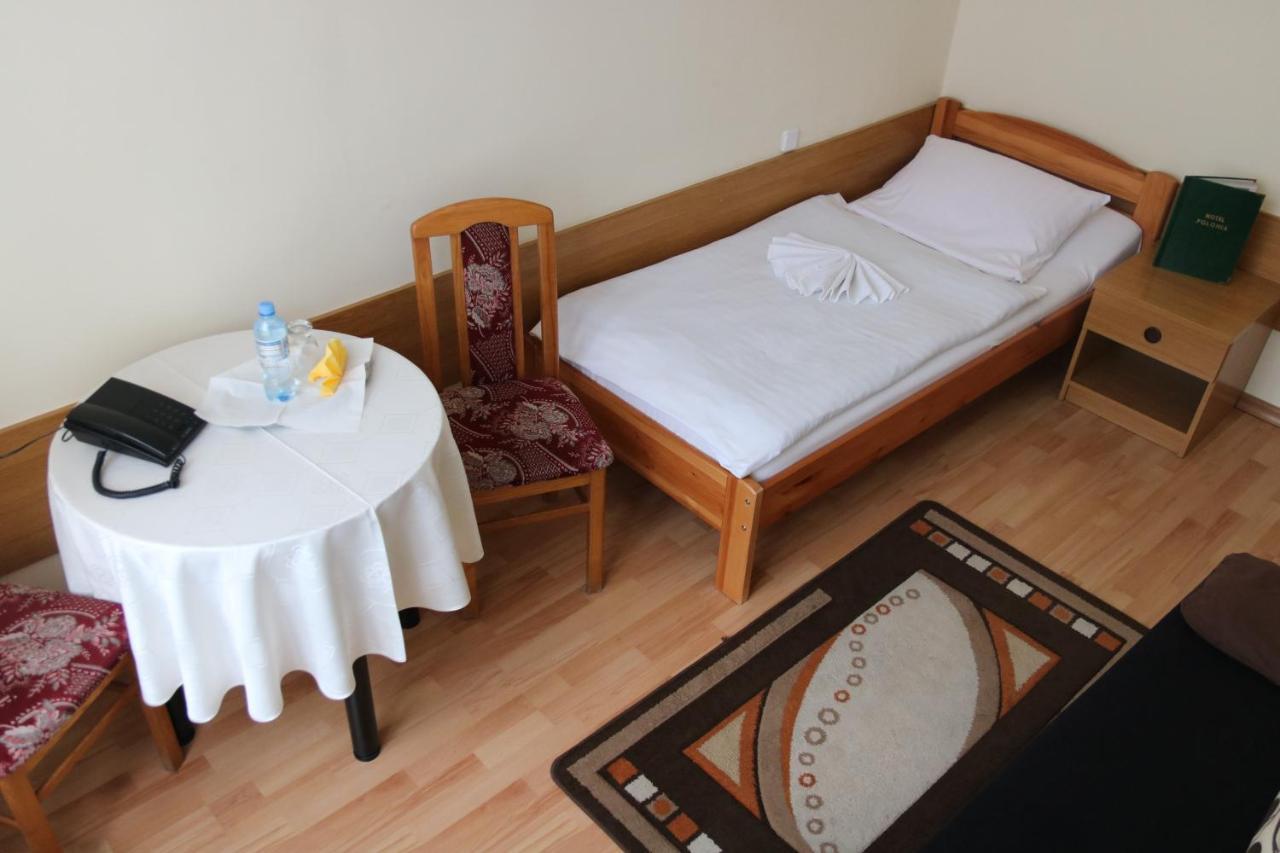 Hotel Polonia خوينيتسا المظهر الخارجي الصورة